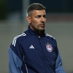 Σίμος: «Αξίζαμε τη νίκη με Αϊντχόφεν - Να πάρουμε τους τρεις βαθμούς με την Ρεάλ Μαδρίτης»