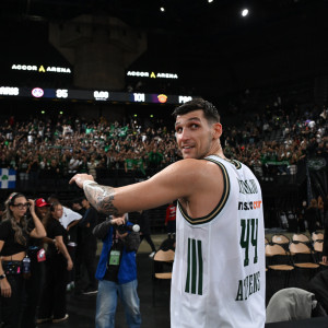 Το βίντεο του Athletiko με τους πανηγυρισμούς του Μήτογλου με τον κόσμο του Παναθηναϊκού