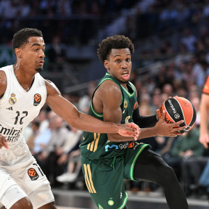 Κορυφαίος Σορτς στη Μαδρίτη στο πρώτο ημίχρονο κόντρα στη Ρεάλ Μαδρίτης