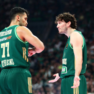 Με Οσμάν και Γιουρτσέβεν οι κλήσεις του Αταμάν για τα «παράθυρα» του Νοεμβρίου