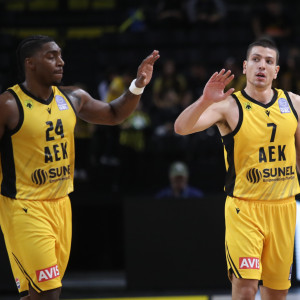 Με όλα τα όπλα και τη μέγιστη συγκέντρωση η ΑΕΚ στο Μαρούσι