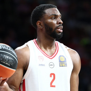 Η παρακάμερα του Ολυμπιακός - Καρδίτσα και η μεγάλη επιστροφή του Κίναν Έβανς (video)