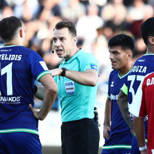 Η δεύτερη κίτρινη του Μαϊντάνα που άφησε την Κηφισιά με 10 παίκτες (video)