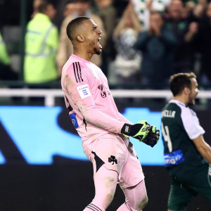 Η κίνηση των παικτών του Παναθηναϊκού με τον Λαφόν στο τέλος του αγώνα που έδειξε πολλά (photos)