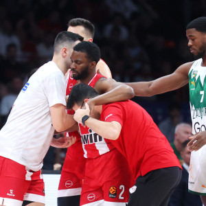 Ασύλληπτη ατυχία για τον Έβανς: Μπήκε στη 12άδα λόγω Νιλικίνα και τραυματίστηκε ξανά