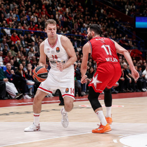 Γιατί πήρε το τελευταίο σουτ ο Βεζένκοφ στο Μιλάνο και όχι οι «καυτοί» Πίτερς-Ντόρσεϊ