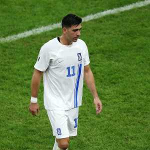 Αποβλήθηκε ο Μπακασέτας με δυο κίτρινες κάρτες σε 18 λεπτά (video)