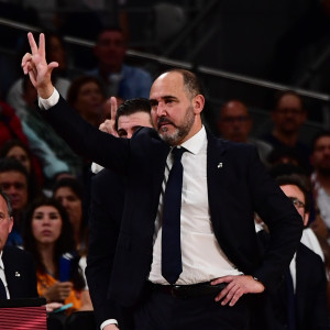 Παίκτης του Περιστερίου στις πρώτες του Τσους Ματέο στην Εθνική Ισπανίας