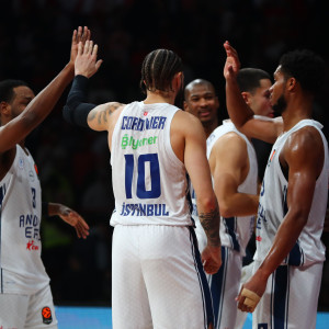 Με το μυαλό στον άτυχο Λάρκιν η Εφές κέρδισε στην Αττάλεια την... μισή Μπάγερν