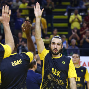 Με Κατσιβελη η ΑΕΚ κόντρα στον ΠΑΟΚ