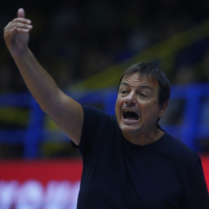 Δεν απάντησε ο Αταμάν σε ερώτηση που του έγινε για την απόκτηση σέντερ