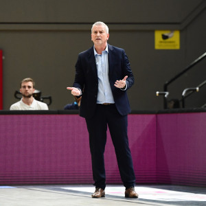 Δεν έκανε δηλώσεις ο Ζούρος μετά την έβδομη ήττα του Πανιωνίου στη GBL - Αποχώρησε στα αποδυτήρια