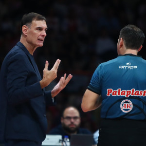 Μπαρτζώκας: «Εγώ γι’ αυτό πληρώνομαι για να φταίω και να είμαι ο κακός» - Τι είπε για τον Έβανς