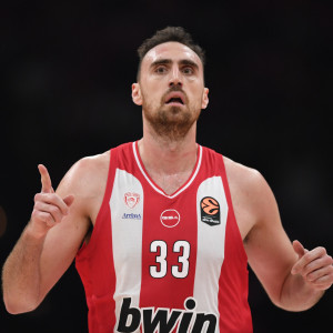 Μιλουτίνοφ: «Τι τραγωδία συνέβη με τον Έβανς...»