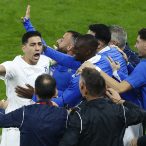 «Ό,τι και να γίνει, είμαστε μαζί» - Η παρακάμερα από το παιχνίδι της Ελλάδας με τη Σκωτία (video)