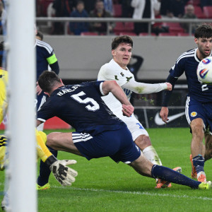 «Πολιορκία» της Εθνικής Ελλάδας και τρεις μεγάλες χαμένες ευκαιρίες (video)