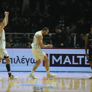 Το μαγικό play στο τέλος και οι βολές του Μουρ έστειλαν τον ΠΑΟΚ στους 16 του FEC! (video)