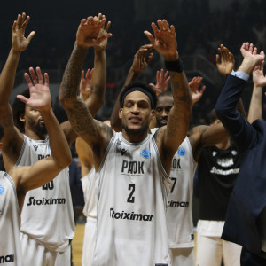 Με ήρωα Μουρ ο ΠΑΟΚ πήρε τη νίκη-πρωτιά στο θρίλερ με την Μπράουνσβαϊγκ