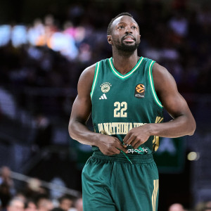 Ενοχλήσεις στη μέση ο Γκραντ - Θα υποβληθεί σε εξετάσεις στην Αθήνα