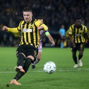 Το γκολ του Μάνταλου που έδωσε τον βαθμό της ισοπαλίας στην ΑΕΚ κόντρα στη Σάμροκ (video)