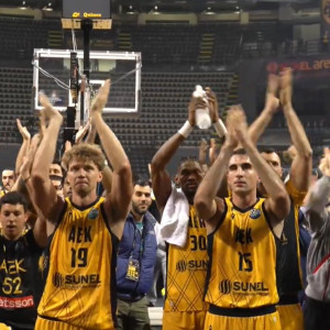 Η άλλη όψη της νίκης της ΑΕΚ κόντρα στη Ρίγα και το... πάρτι ομάδας-κόσμου (video)