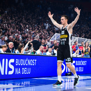 Επίσημο: Στον Άρη Betsson ο Άντζουσιτς