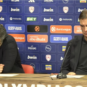 Το καταρρακωμένο πρόσωπο του Μπαρτζώκα όταν άκουγε για τον Κίναν Έβανς (video)