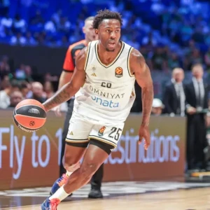 Ο Μακκίνλεϊ Ράιτ πάτησε... το γκάζι και εκτέλεσε στο τέλος την Μπάγερν