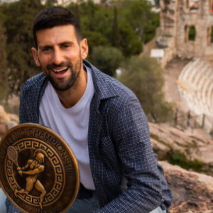 Βίντεο - έπος με τον Τζόκοβιτς να τρέχει για να προλάβει ανοιχτή την Ακρόπολη