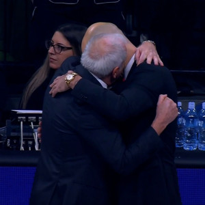 Τι είπαν Ομπράντοβιτς-Σπανούλης στην ιστορική αγκαλιά