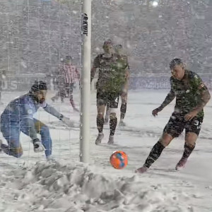 Απίστευτο σκηνικό στον Καναδά: Ο τελικός έγινε σε γήπεδο που έμοιαζε με χιονοδρομικό κέντρο (video)