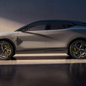 Αυτή είναι η πανάκριβη Lotus του Τσιτσιπα που «πιάστηκε» με 210 χλμ