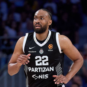 Επιστρέφει στις ΗΠΑ για προσωπικούς λόγους ο Πάρκερ (photo)