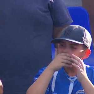 Συγκινητικές στιγμές: Η Γοδόι Κρουζ υποβιβάστηκε – Παίκτες και οπαδοί έκλαιγαν με λυγμούς (video)