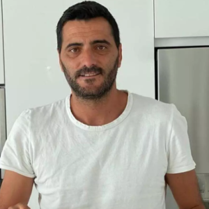 Ποδοσφαιριστής ξεσπά εναντίον του γιου του: «Εγώ πλήρωνα για να σπουδάσει κι αυτός τώρα πηγαίνει σε ριάλιτι»