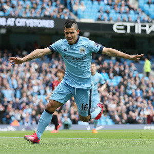 Ήταν τελικά... στημένο το περίφημο γκολ του Αγουέρο που χάρισε στην Σίτι τον τίτλο; Οι αποκαλύψεις του διαιτητή