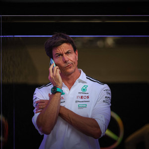 Εξελίξεις στην Mercedes: Ο Τότο Βολφ διαπραγματεύεται την πώληση των μετοχών του σε τιμή ρεκόρ!