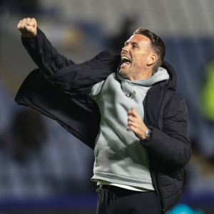 Η Γουλβς ανακοίνωσε τον Ρομπ Έντουαρντς ως αντικαταστάτη του Βίτορ Περέιρα