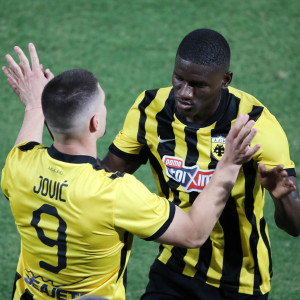 Καπετανάκος στο «BACK2ΜΠΑΚ»: «Ο Ζίνι δίδυμο με Γιόβιτς, ο ρόμβος, τα μεταγραφικά της ΑΕΚ και τα Ελληνόπουλα που κοιτά» (video)