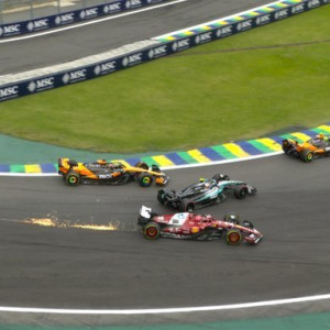 Ο Αντονέλι τράκαρε με δυο μονοθέσια και έθεσε τον Λεκλέρ εκτός grand prix (video)