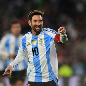 Ο Μέσι αντιμετώπισε ξανά την Ανγκόλα μετά από 19 χρόνια κι απέδειξε γιατί είναι ο κορυφαίος (photo)