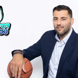 Ένα ξεχωριστό Μπούρου-Bourou και story time με αέρα... «βασίλισσας»!