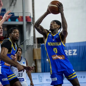 Με μπροστάρη τον Νίκολς και x-factor τον Ιτούνας το Περιστέρι πέρασε και από την Τσεχία