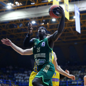 Πήρε μπροστά ο Κέντρικ Ναν και ο Παναθηναϊκός πέρασε από το Περιστέρι