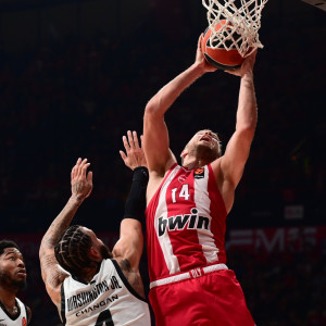 Euroleague by Night: Η δύσκολη νίκη του Ολυμπιακού κόντρα στην Παρτίζαν (video)