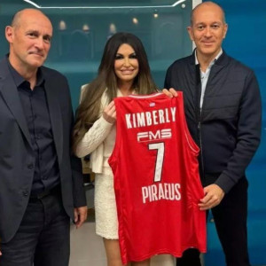 Οι αδερφοί Αγγελόπουλοι τίμησαν την Πρέσβειρα των ΗΠΑ που παρακολούθησε το Ολυμπιακός - Ζάλγκιρις