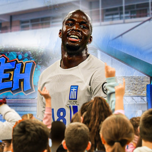 Σπουδαία διάκριση για τον Τεττέη - Ανακηρύχθηκε Πρεσβευτής της FIFPRO κατά του ρατσισμού