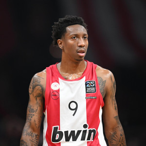 Στην Εφές ο Σέιμπεν Λι