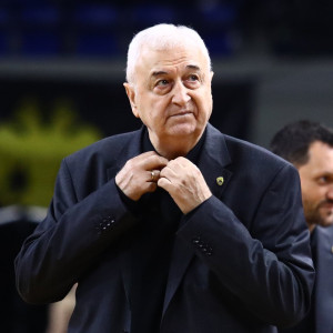 Σάκοτα για τον αγώνα με τον Ολυμπιακό: «Χαρά μας να παίζουμε με τέτοιες ομάδες - Υπάρχει ψυχολογική και σωματική κούραση»