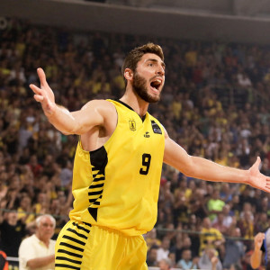 Ο Άρης ανακοίνωσε την επιστροφή του Μιχάλη Τσαϊρέλη